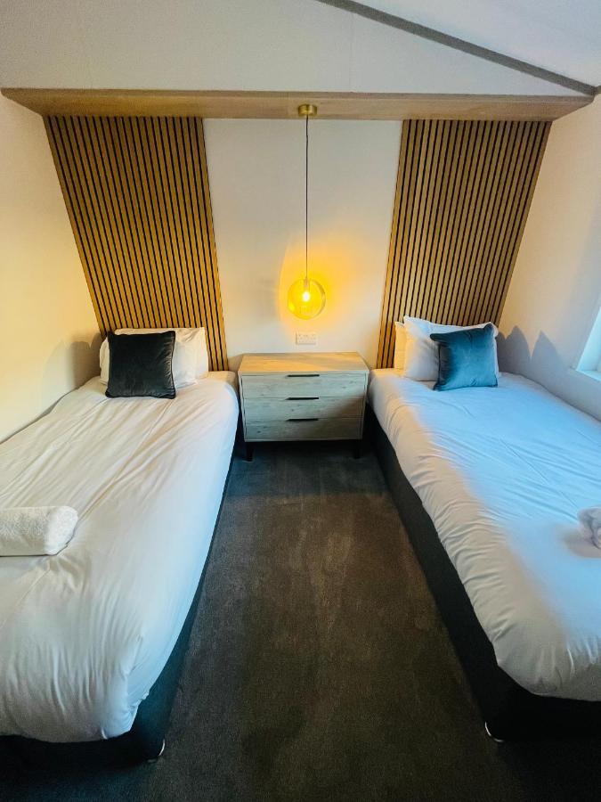 Loki'S Retreat Lodge With Hot Tub Йорк Екстер'єр фото